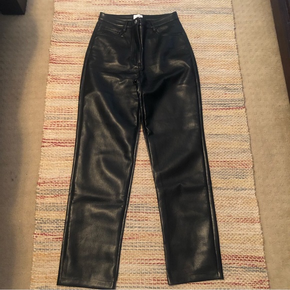 Melina high-rise, straight-leg pant structured just like denim. Vegan Leather. - Picture 6 of 7